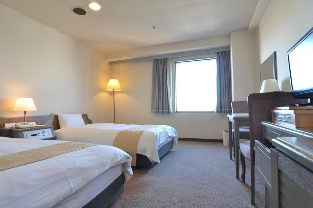 Loisir Hotel Yokkaichi Exterior photo